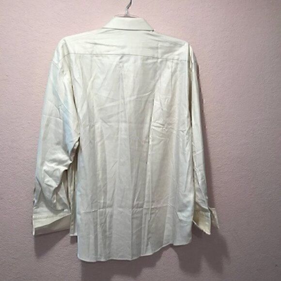 *30off3* Enzo Tovare Dress Shirt with Cufflink Holes. - Picture 3 of 6